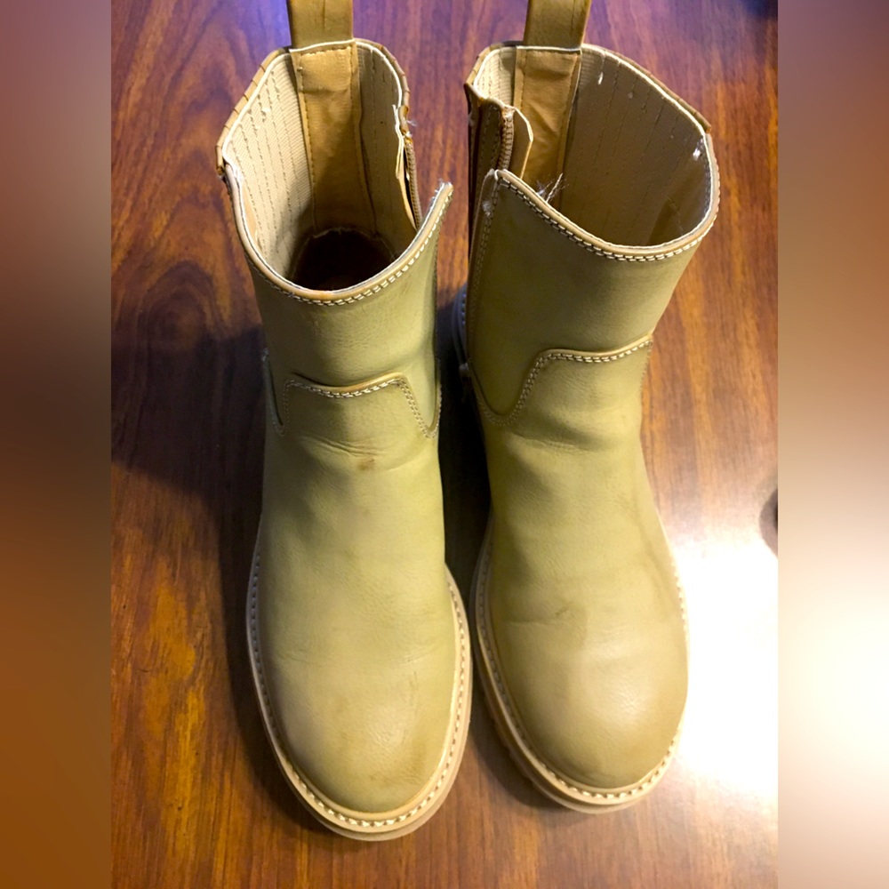 Tan combat boots